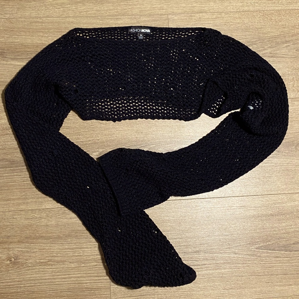 Black knit cropped bolero!